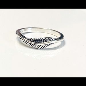 Silver Feather ring